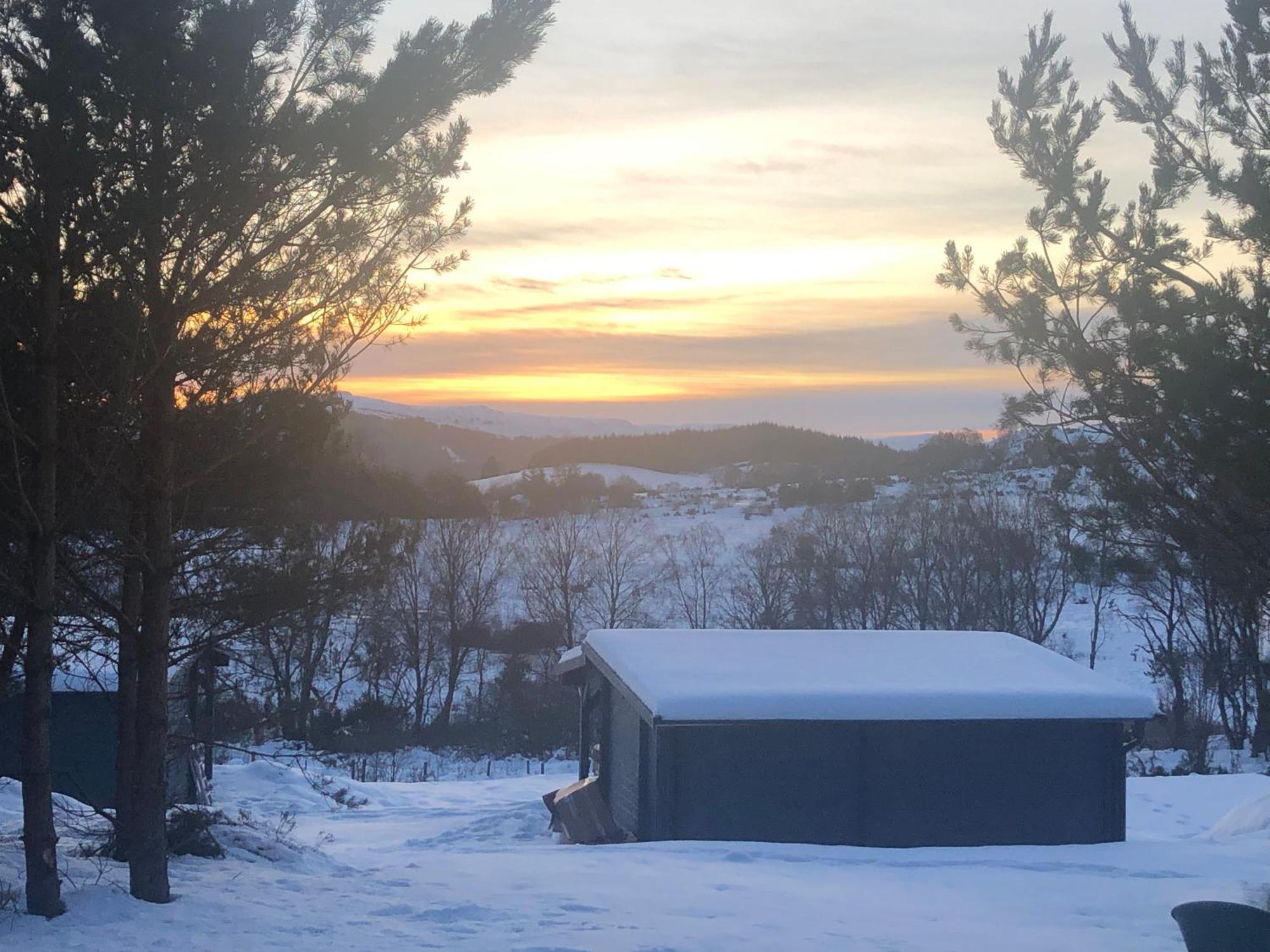 Retreat Hot Tub Highland Cabin Inverness Exterior foto